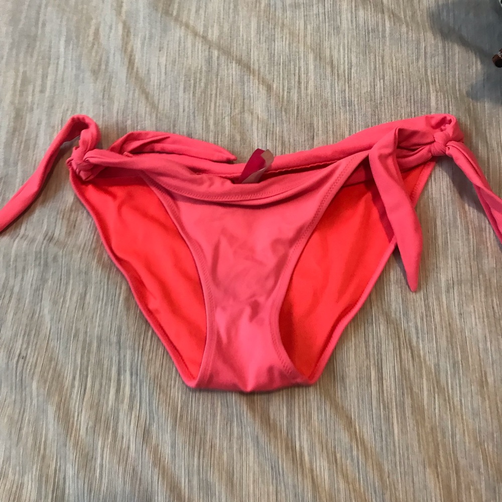 victoria’s secret bikini bottoms